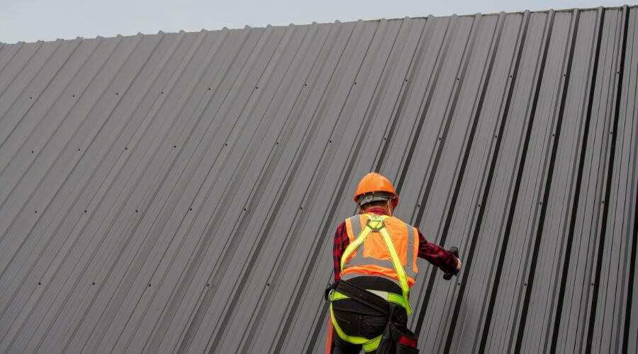 Professional metal roof installation services in Bloomington, CA